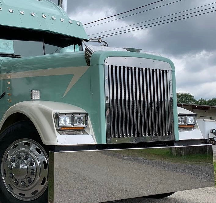 Freightliner Grill